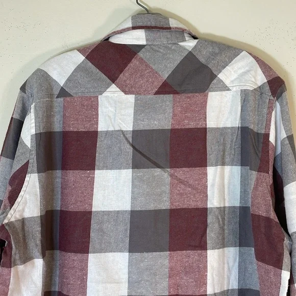NWT. Cloudveil Mountain Works Men’s XL Catawba Flannel Button Down Shirt. - Picture 10 of 12